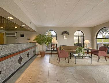 Days Inn By Wyndham Reading Wyomissing Beltér fotó